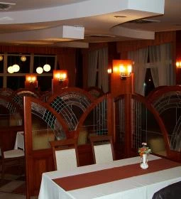 Amstel Hattyú Fogadó étterme