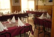 Kék Golyó Étterem és Tekéző Győr