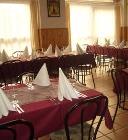 Kék Golyó Étterem és Tekéző