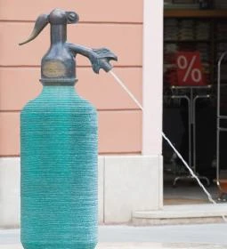 15. legjobb látnivaló: Jedlik-csobogó