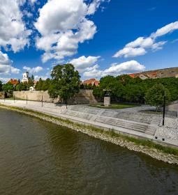 Szent László Látogatóközpont 