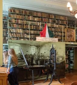 Pápai Református Könyvtár