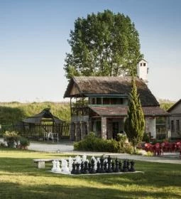 Achilles Tó Szabadidőpark & Üdülőfalu