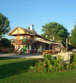 Achilles Tó Szabadidőpark & Üdülőfalu