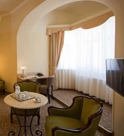 Barokk Hotel Promenád