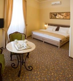 Barokk Hotel Promenád