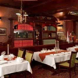 Golden Ball Club Hotel Győr - Vendéglátás