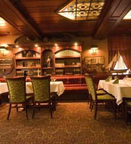 Golden Ball Club Hotel