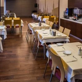 Hotel Famulus Győr - Vendéglátás