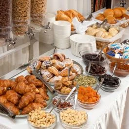 Hotel Kálvária Győr - Vendéglátás