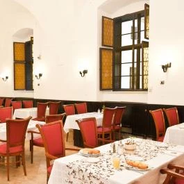 Hotel Klastrom Győr - Vendéglátás