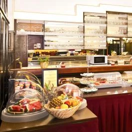 Hotel Klastrom Győr - Vendéglátás