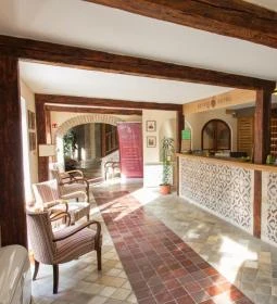 Révész Hotel, Étterem & Rosa Spa