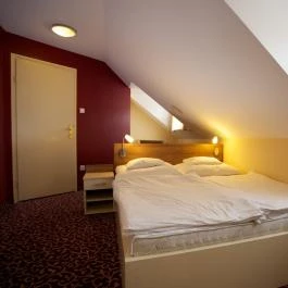 Teátrum Panzió Győr - Szobák