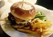 Várkert Terasz Gyula