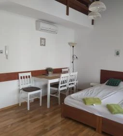 4 Ász Deluxe Apartman