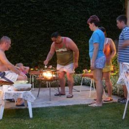 Amália Apartman Gyula - Medence/kert