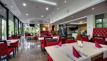 Aqua Hotel Gyula