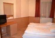 Aranykereszt Hotel Gyula