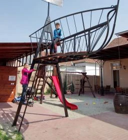 Corvin Gyula Apartmanház