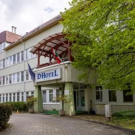 D-Hotel Gyula - Külső kép