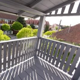 Harmónia Villa Gyula - Medence/kert