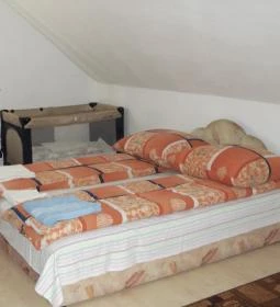 Háromtölgy Apartman
