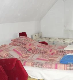 Háromtölgy Apartman