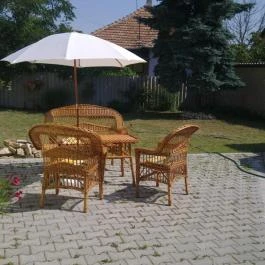 Hold Utcai Vendégváró Gyula - Medence/kert