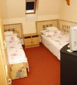 Kastélykert Szálló