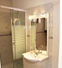 Kastélykert Szálló