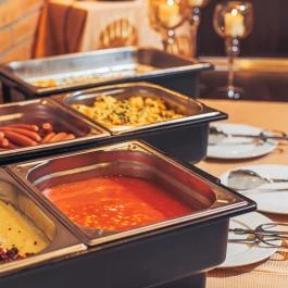 Komló Hotel Gyula - Vendéglátás