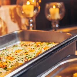 Komló Hotel Gyula - Vendéglátás