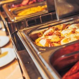 Komló Hotel Gyula - Vendéglátás