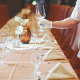 Komló Hotel Gyula - Vendéglátás