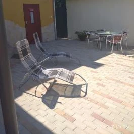 Margaréta Apartman Gyula - Medence/kert