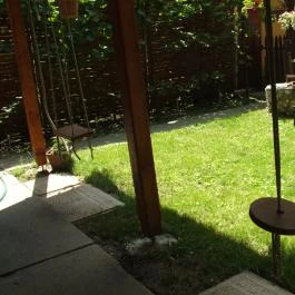 Mediterrán Apartman Gyula - Medence/kert