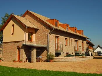 Várárok Apartman Gyula Gyula