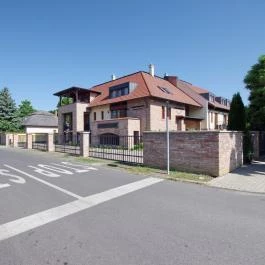 Várfürdő Panzió Gyula - Külső kép