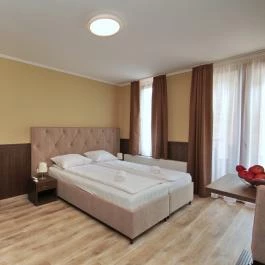 Várfürdő Panzió Gyula - Szobák