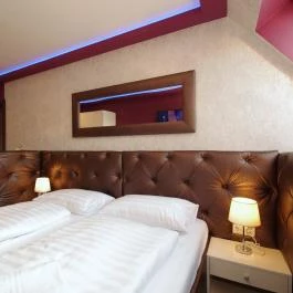 Várfürdő Panzió Gyula - Szobák