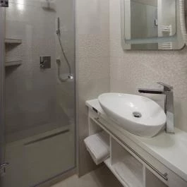 Várfürdő Panzió Gyula - Szobák