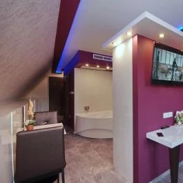 Várfürdő Panzió Gyula - Szobák