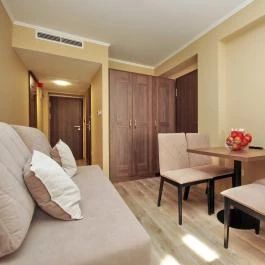 Várfürdő Panzió Gyula - Szobák