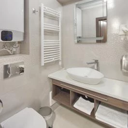 Várfürdő Panzió Gyula - Szobák