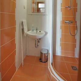 Várfürdő Panzió Gyula - Szobák