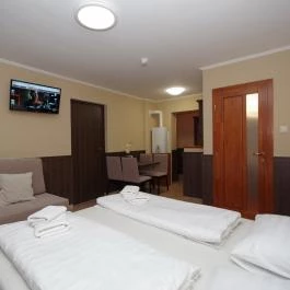 Várfürdő Panzió Gyula - Szobák