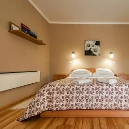 Villa Viola Gyula - Egyéb