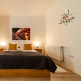 Villa Viola Gyula - Egyéb