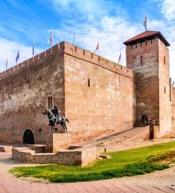 7. legjobb látnivaló: Gyulai Vár